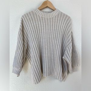 Urban Outfitters Sweater Oatmeal Size Small